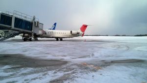 雪の秋田空港